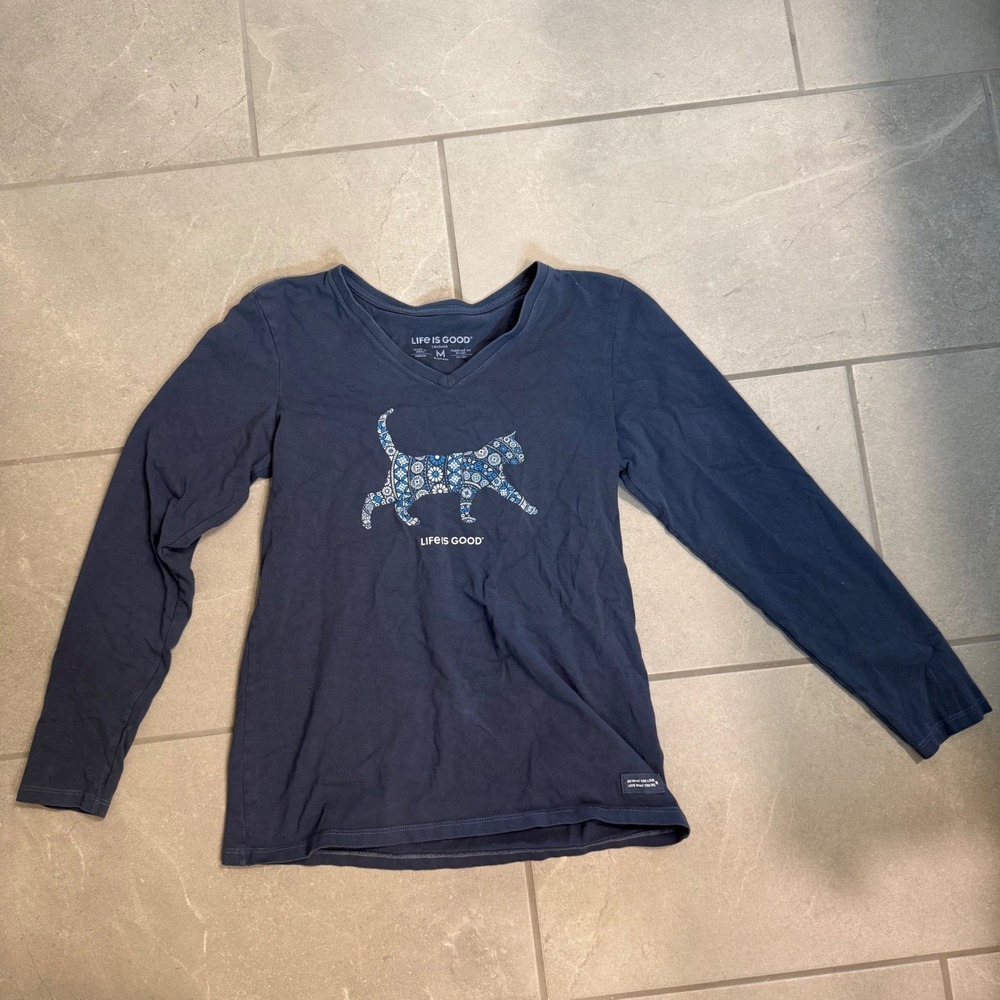 Life is Good Womens Crusher Long Sleeve V-Neck Graphic Tee Navy Blue Cat Size M